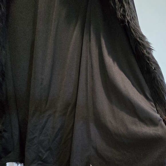 White House Black Market XS fur coat - Picture 7 of 9